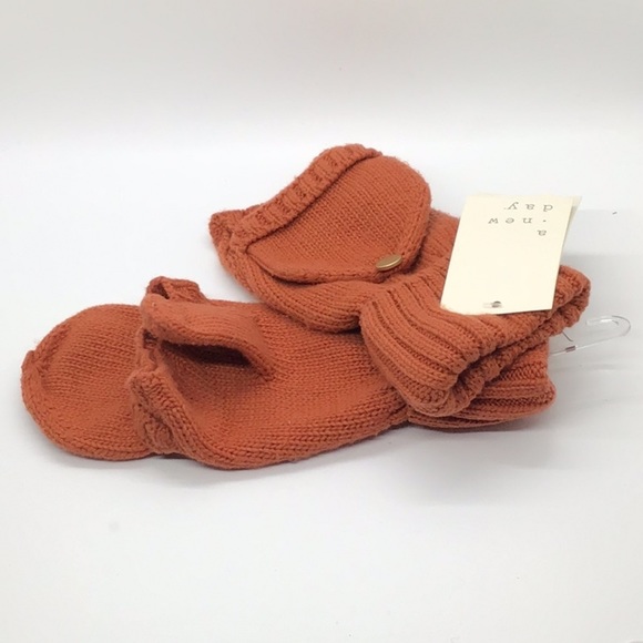 A•New Day Fingerless Mitts with Pullover Covers - Picture 2 of 3